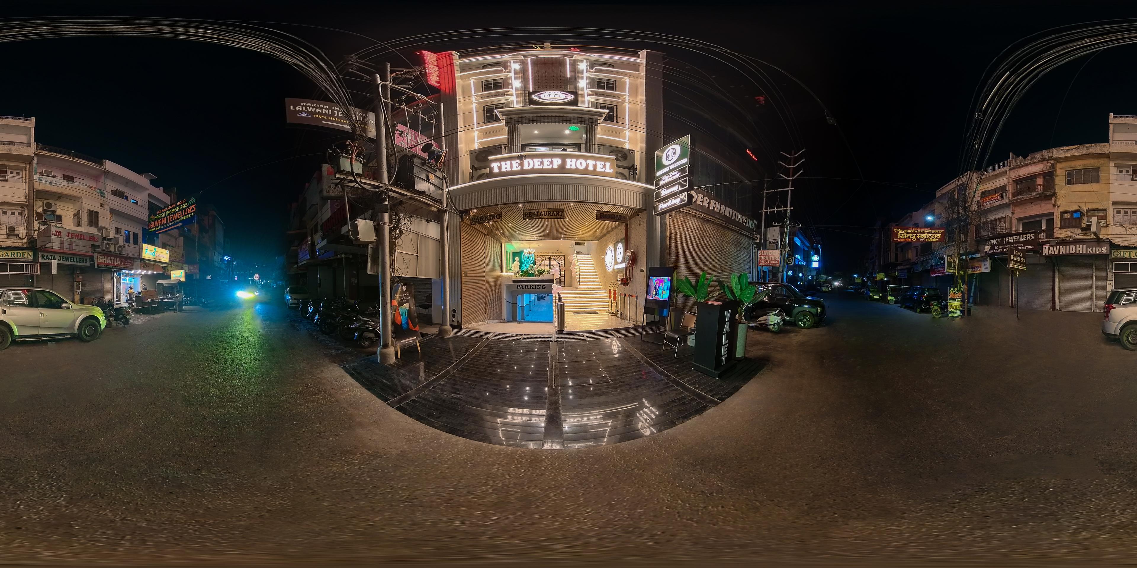 Hotel Deep Gumti